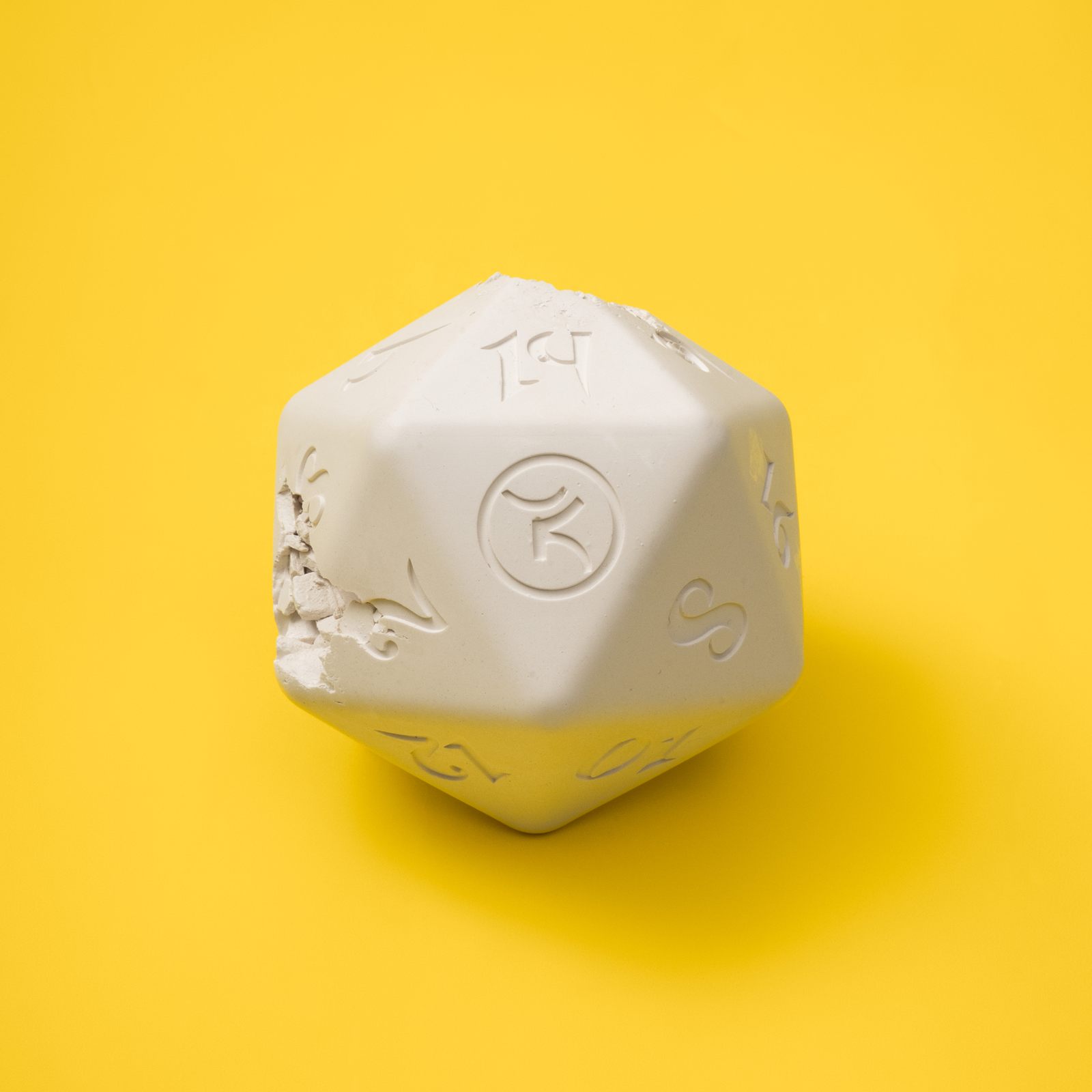 Интерьерный куб D20 (разрушенный)